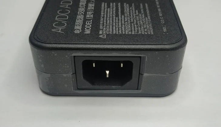 מטען מקורי למחשב נייד ASUS 19V/11.8A 230W ADP-230GB B למחשבי גיימרים אסוס
