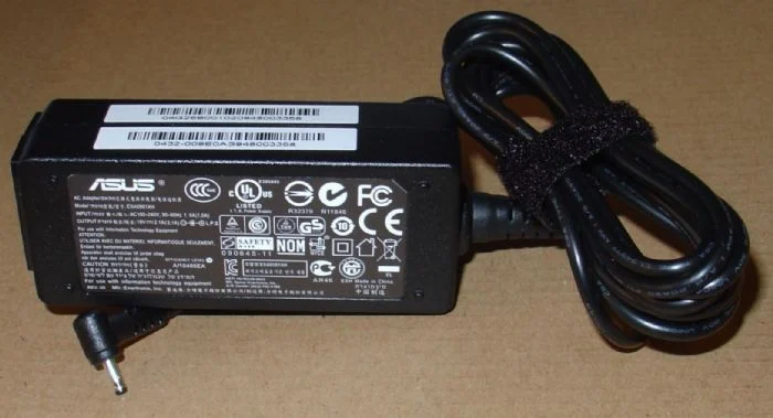 מטען מקורי למחשב נייד אסוס ASUS EEEPC 19V 2.1A